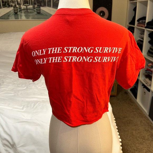 Gildan | Only The Strong Survive Logo Back Graphic Cropped Short Sleeve T Shirt - Picture 4 of 12